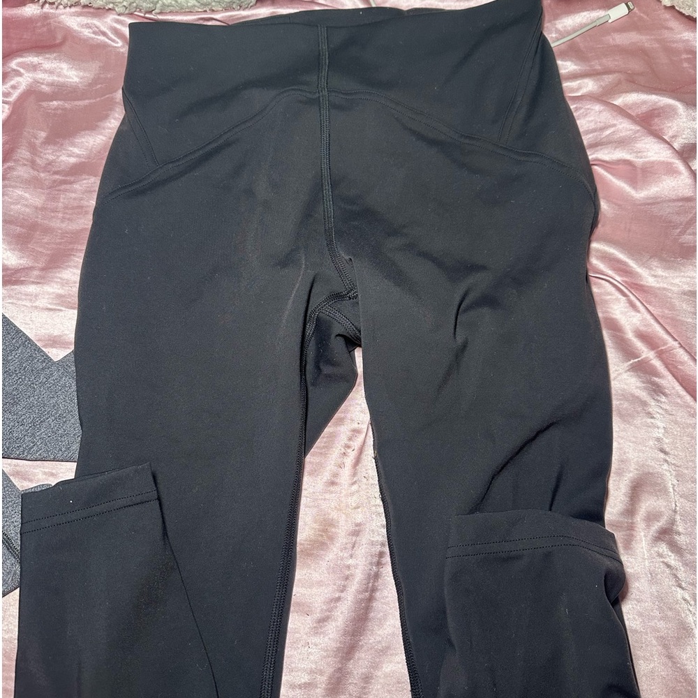 Black lululemon leggings